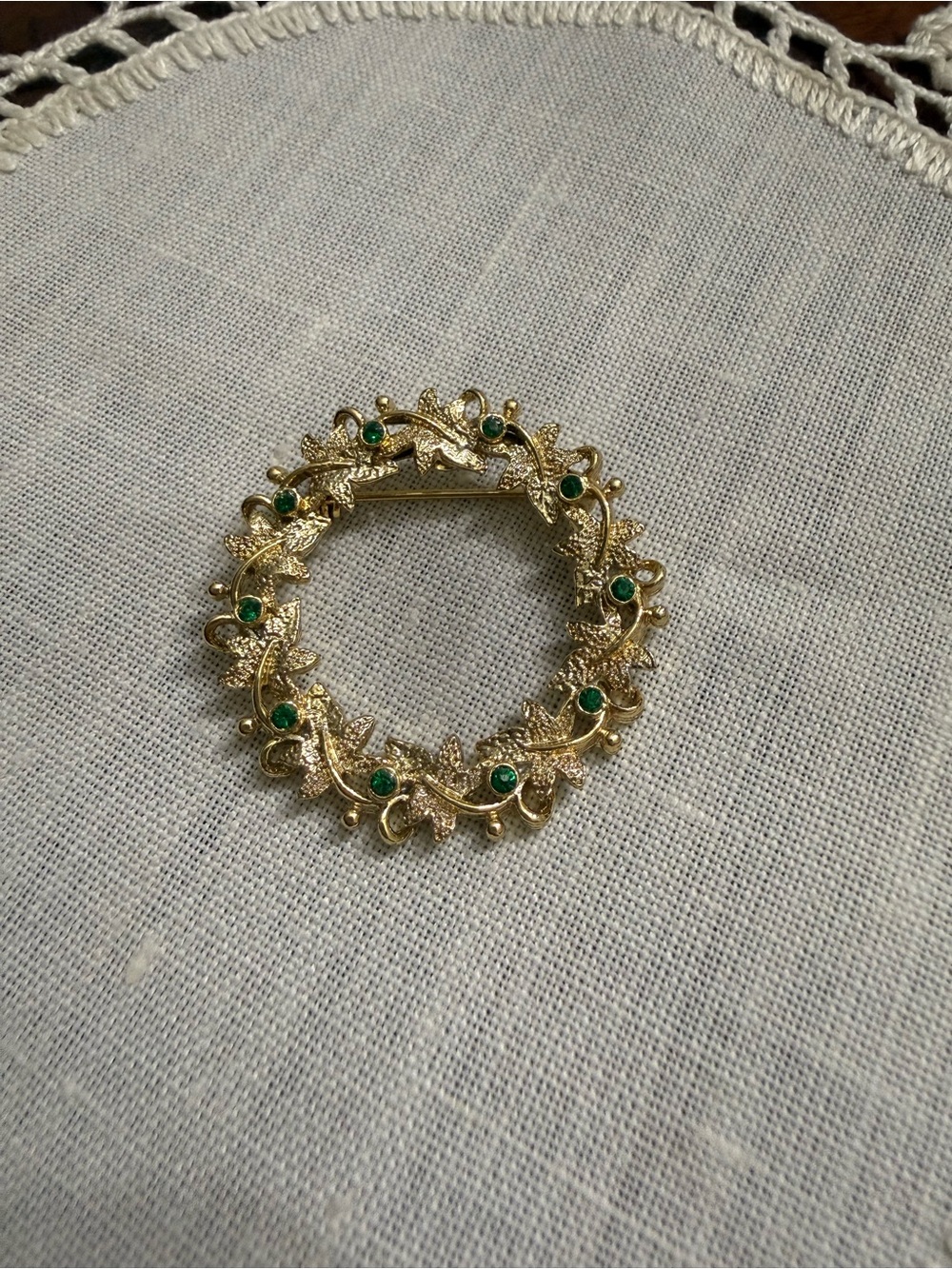 Vintage Gerrys Gold-Tone Wreath Brooch with Green Accents